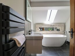 New Elms Farmhouse