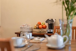 Apartment in Roma by Marco Simone Golf