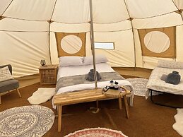 Beautiful Bell Tent Stay