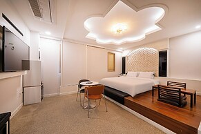 Hound Hotel Daeyeon