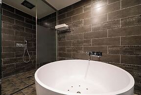 Hound Hotel Daeyeon