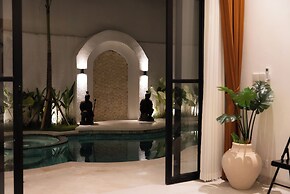 Tropical 2BR Private Villa, 6min Pererenan Beach