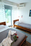 Qumi Apartments