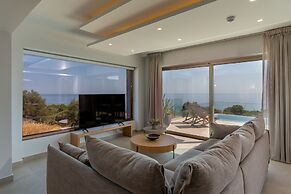 Skyfall Villas - With 12 Bedrooms