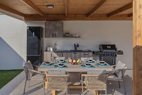 Elysian Villa 2 - With Private Pool