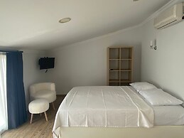 Bouvardia Inn