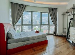 Regalia Residence The Sky Pool Suite