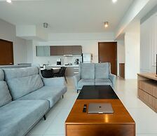 Regalia Residence The Sky Pool Suite