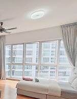 Regalia Residence The Sky Pool Suite
