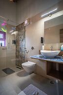 Adrushya Estate Luxury Suites Mukteshwar