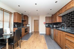 2 Bedroom Luxury Apartment