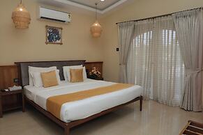 Foxoso Aaristo Baga Beach Resort