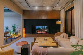Portal Chalets With Private Pool-Al Arid