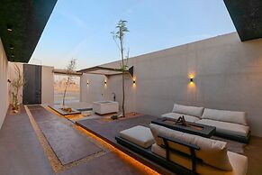 Portal Chalets With Private Pool-Al Arid