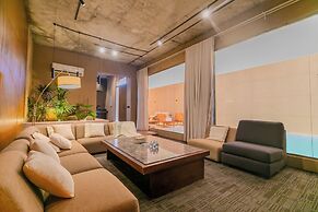 Portal Chalets With Private Pool-Al Arid