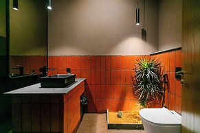 Portal Chalets With Private Pool-Al Arid