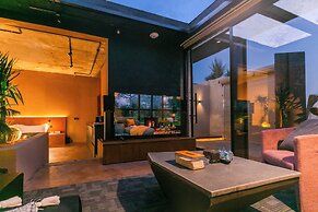 Portal Chalets With Private Pool-Al Arid