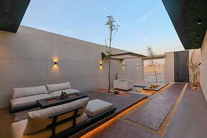 Portal Chalets With Private Pool-Al Arid