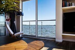 Coastal Comfort With Terrace