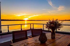 Coastal Comfort With Terrace