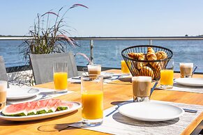 Coastal Comfort With Terrace