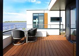 Coastal Comfort With Terrace
