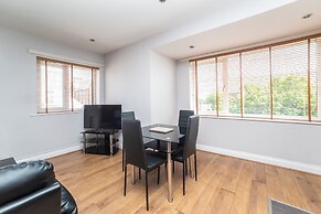 2 Bedroom Apartrment