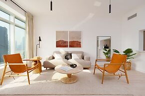 Chic 2BR Downtown Haven w Balcony City Views