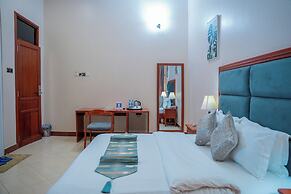 Rostel Villa Hotel