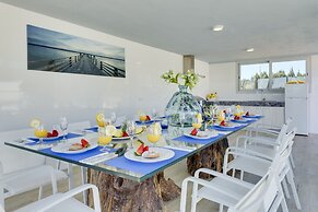 Villa in Mallorca With Private Pool & Jacuzzi