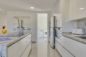 Villa in Mallorca With Private Pool & Jacuzzi