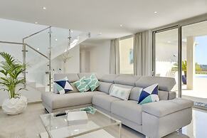 Villa in Mallorca With Private Pool & Jacuzzi