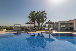 Villa in Mallorca With Private Pool & Jacuzzi