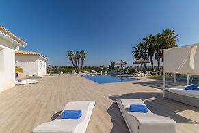 Villa in Mallorca With Private Pool & Jacuzzi