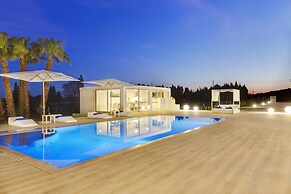 Villa in Mallorca With Private Pool & Jacuzzi