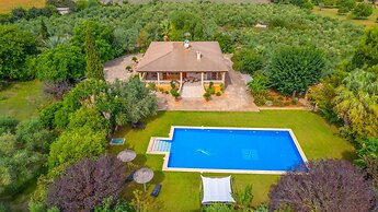 Ca'n Berguins With Pool & Mountain Views
