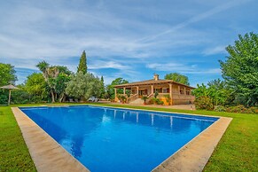 Ca'n Berguins With Pool & Mountain Views