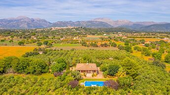 Ca'n Berguins With Pool & Mountain Views