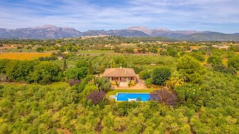 Ca'n Berguins With Pool & Mountain Views