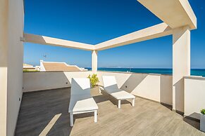 Son Serra Paradise, Beachfront Villa