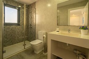 Son Serra Paradise, Beachfront Villa