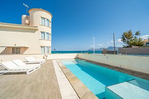 Son Serra Paradise, Beachfront Villa
