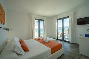 Son Serra Paradise, Beachfront Villa