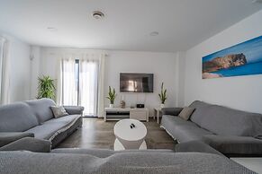 Son Serra Paradise, Beachfront Villa