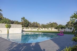 Saavi Suites