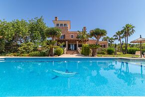 Palleta S'horta Near Cala Mondrago Beach