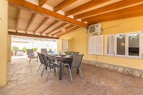 Holiday Home in Playa na Ferradura Beach