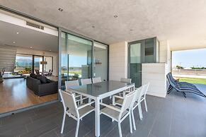 Villa in Mallorca With Pool & Mountain Views