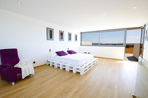 Villa in Mallorca With Pool & Mountain Views