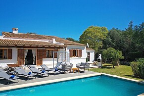Stylish Two-bedroom Villa